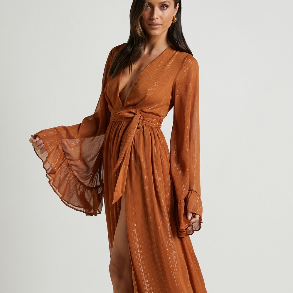 Showpo dangerous Woman maxi dress in rust US size 4 women’s